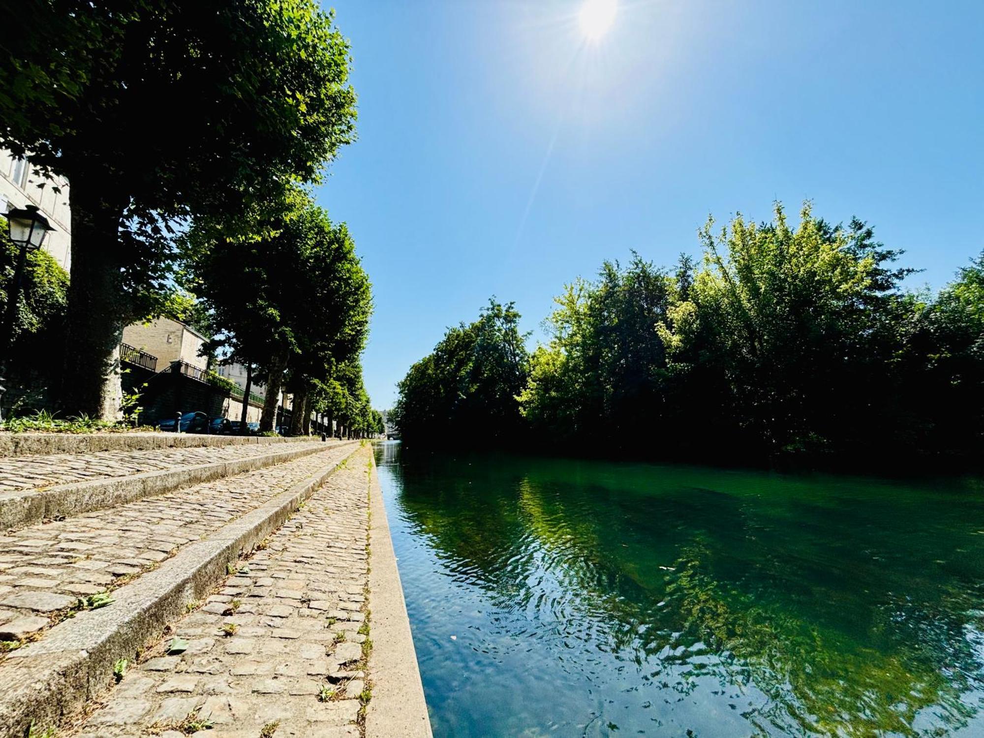 La Maison Du Parc, Charme Et Tranquillite Niort Dış mekan fotoğraf