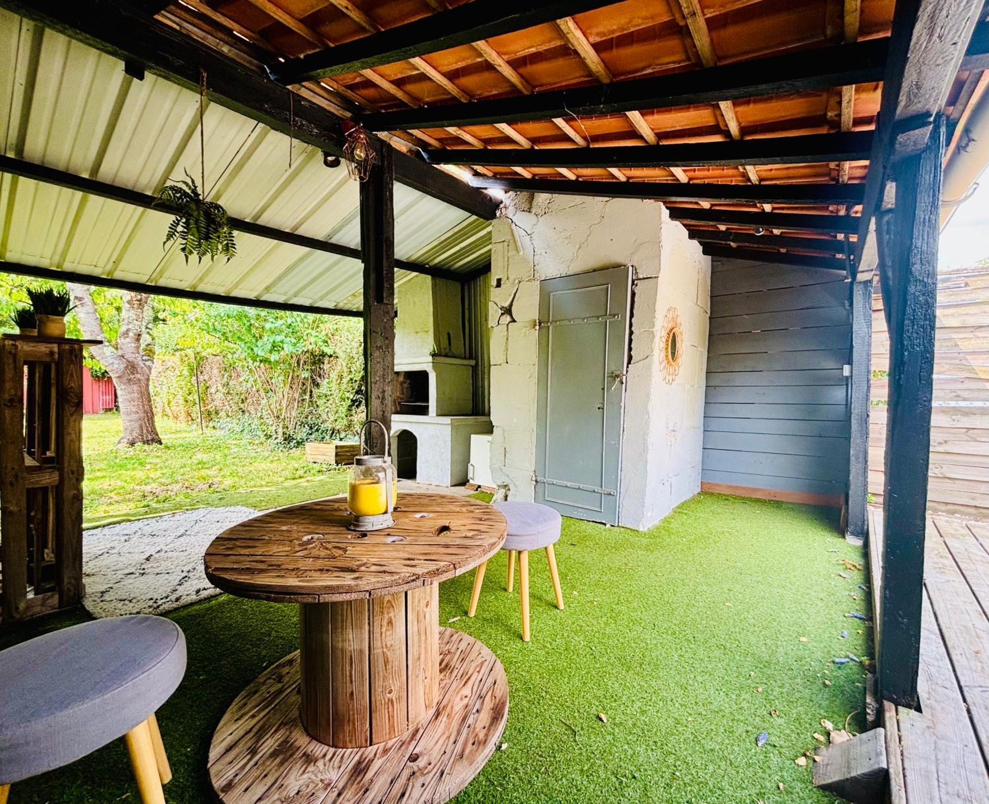 La Maison Du Parc, Charme Et Tranquillite Niort Dış mekan fotoğraf